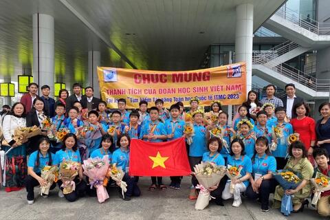 Học sinh trường THCS Trần Duy Hưng tham gia cuộc thi Tìm kiếm tài năng Toán học Quốc tế ITMC 2023 tại Thái Lan