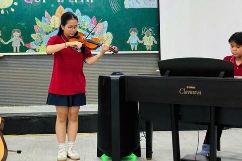 TÌM KIẾM TÀI NĂNG NHẠC CỤ – NƠI GIAI ĐIỆU TỎA SÁNG TẠI TRƯỜNG THCS TRẦN DUY HƯNG